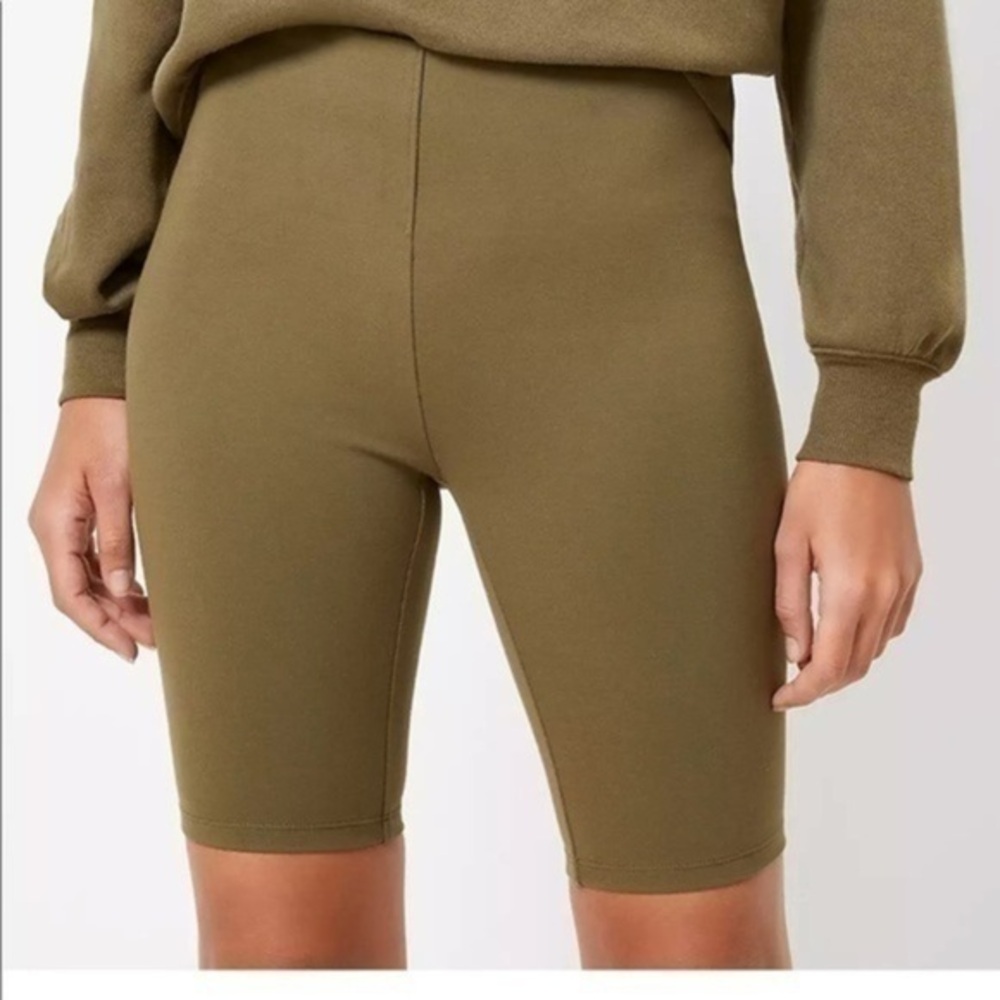 Sculpt Bike Shorts NWOT